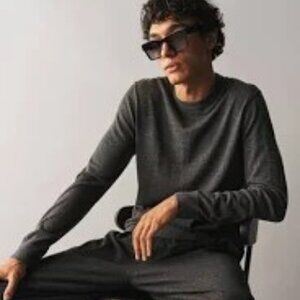 H&M | Premium Men's Charcoal Gray Merino Wool Sweater